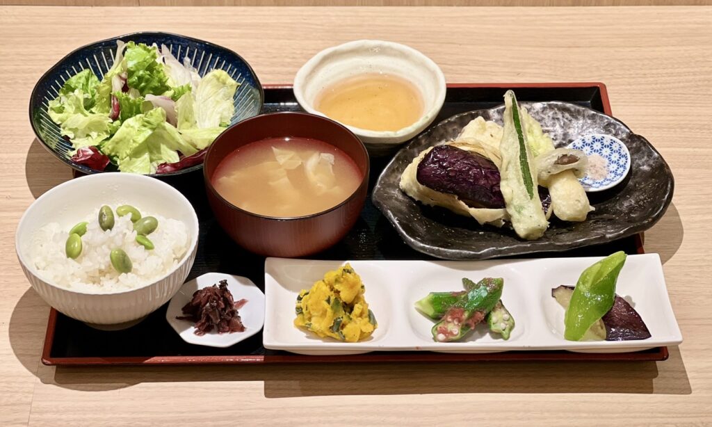「京おくら」と「京都茄子」の食材提供